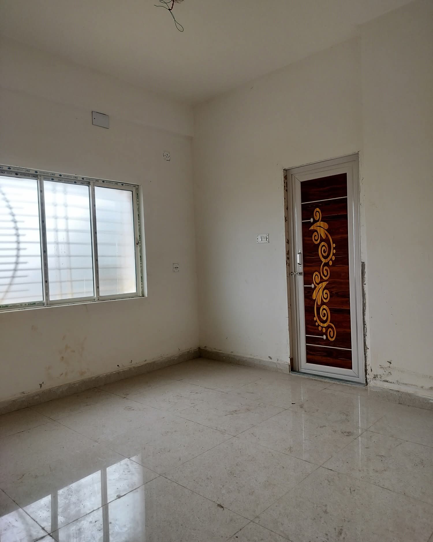 Spacious & Modern 3BHK Flat Available in