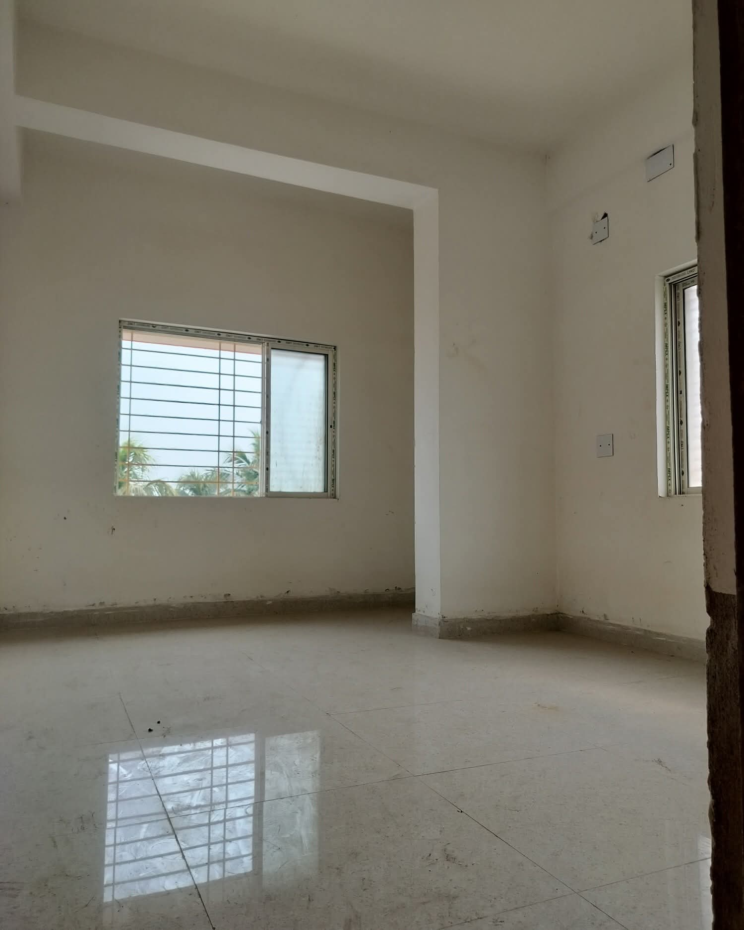 Spacious & Modern 3BHK Flat Available in