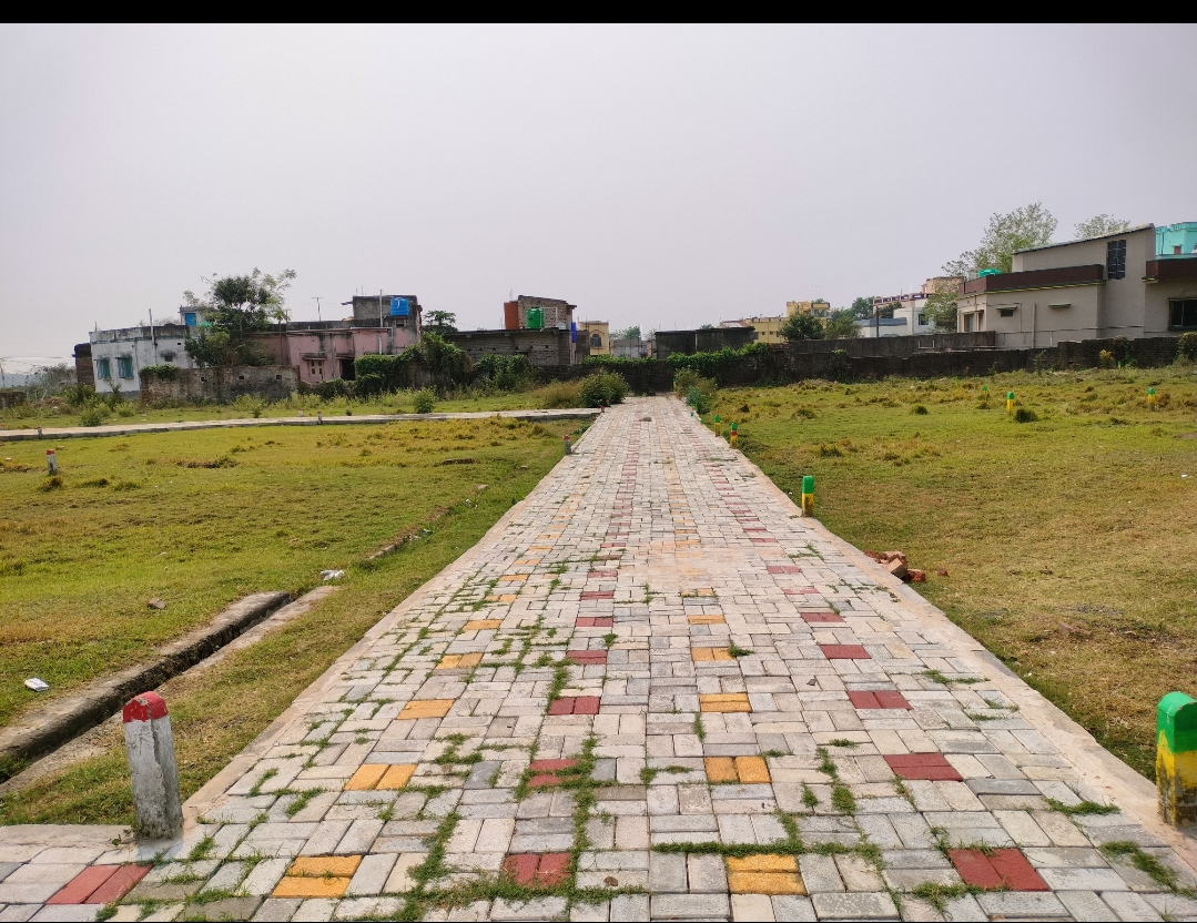 15 katha land for sale in Arati more near santiniketan railway station