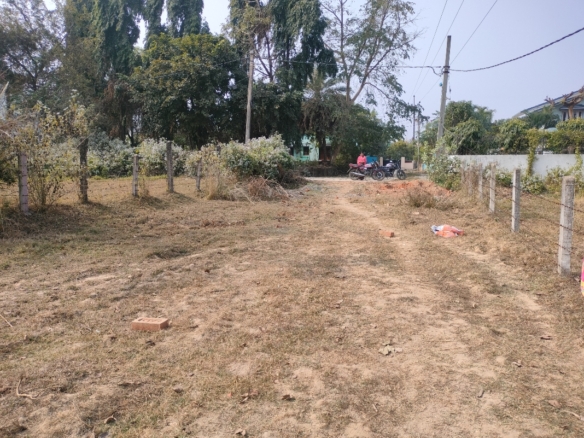4 katha land for Sale in Fuldanga, prantik at ₹7lakh/katha